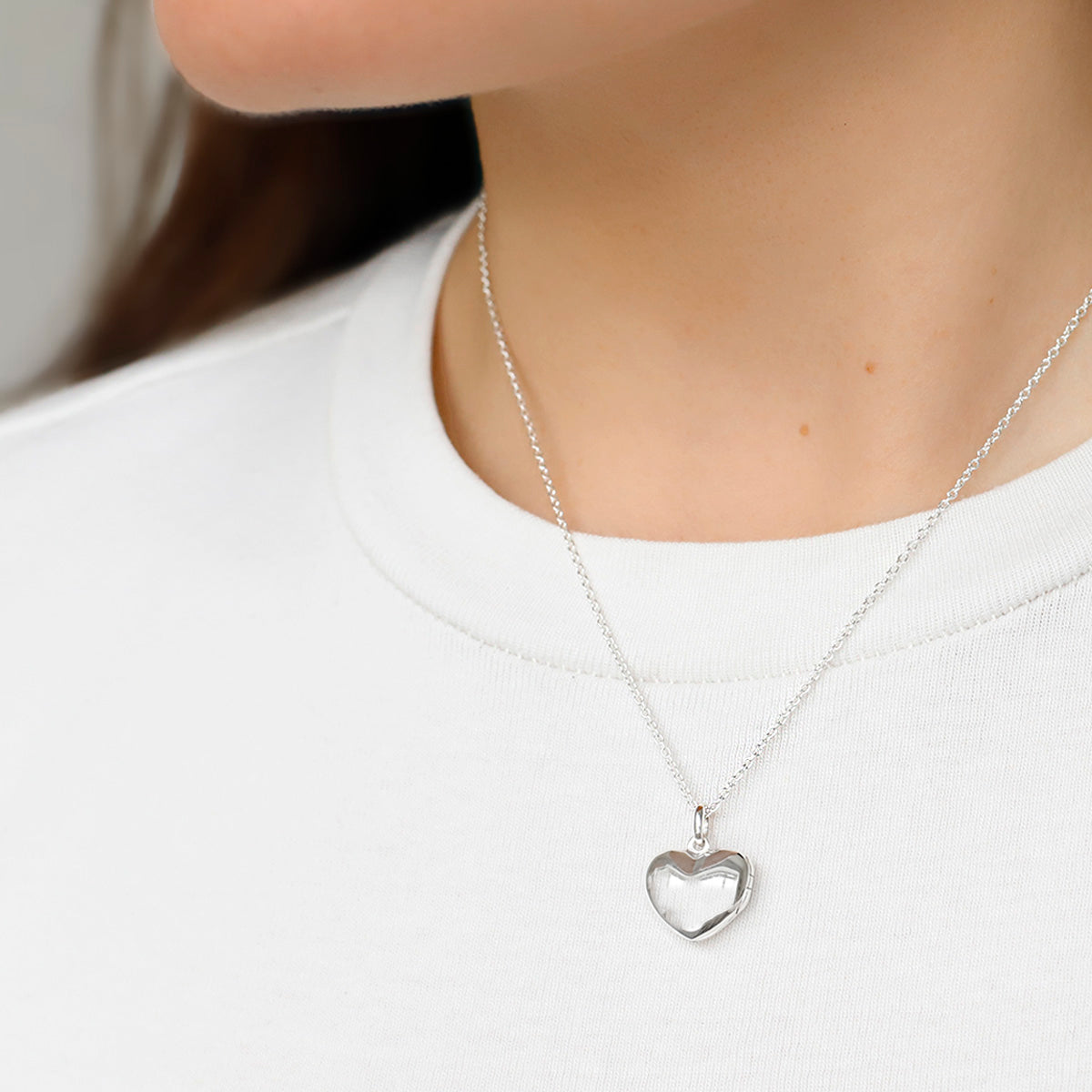 Small heart hot sale necklace pandora